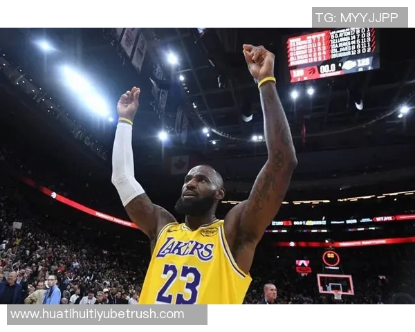 前NBA球员质疑布朗何时能获得认可50分双料MVP带领残阵绿军排第三